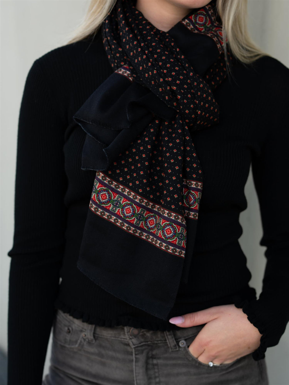 Foulard Wool Fringe Scarf Wine Multi