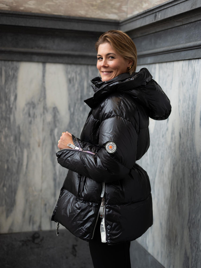 CAYA Jackie Black