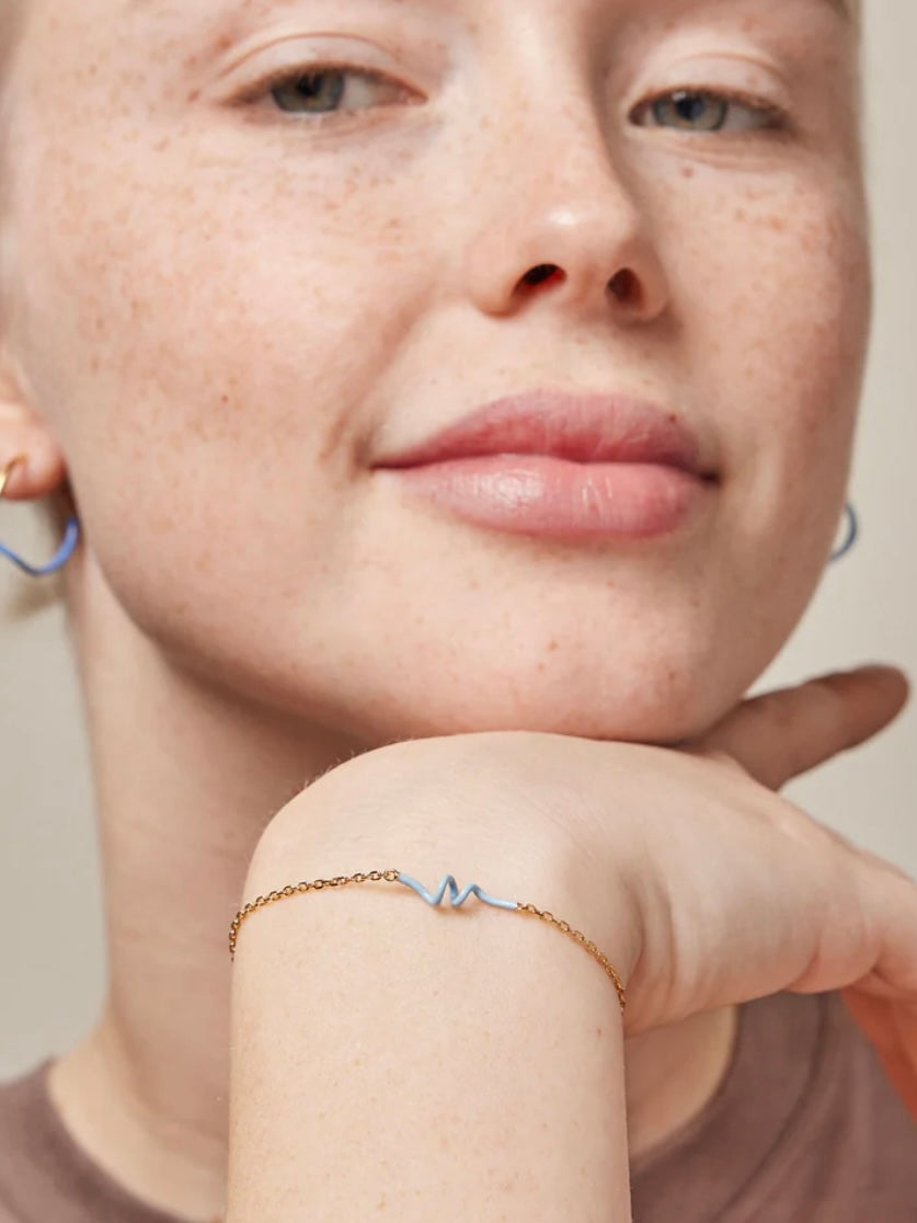Enamel Bracelet Twist Icy Blue
