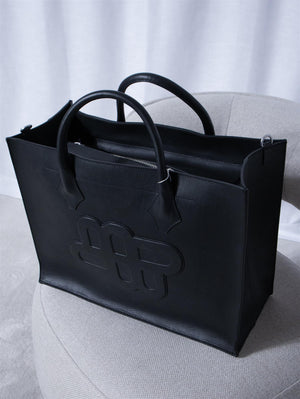 Munthe Franci Black