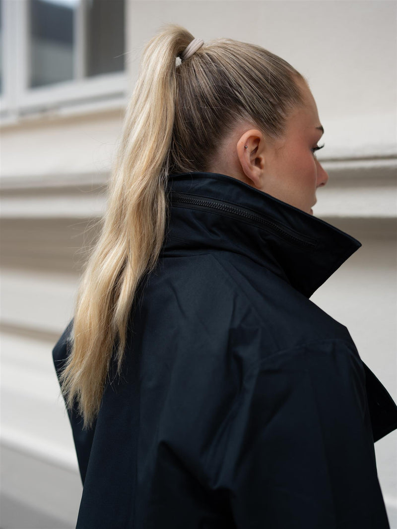BRGN Yr'en Coat New Black