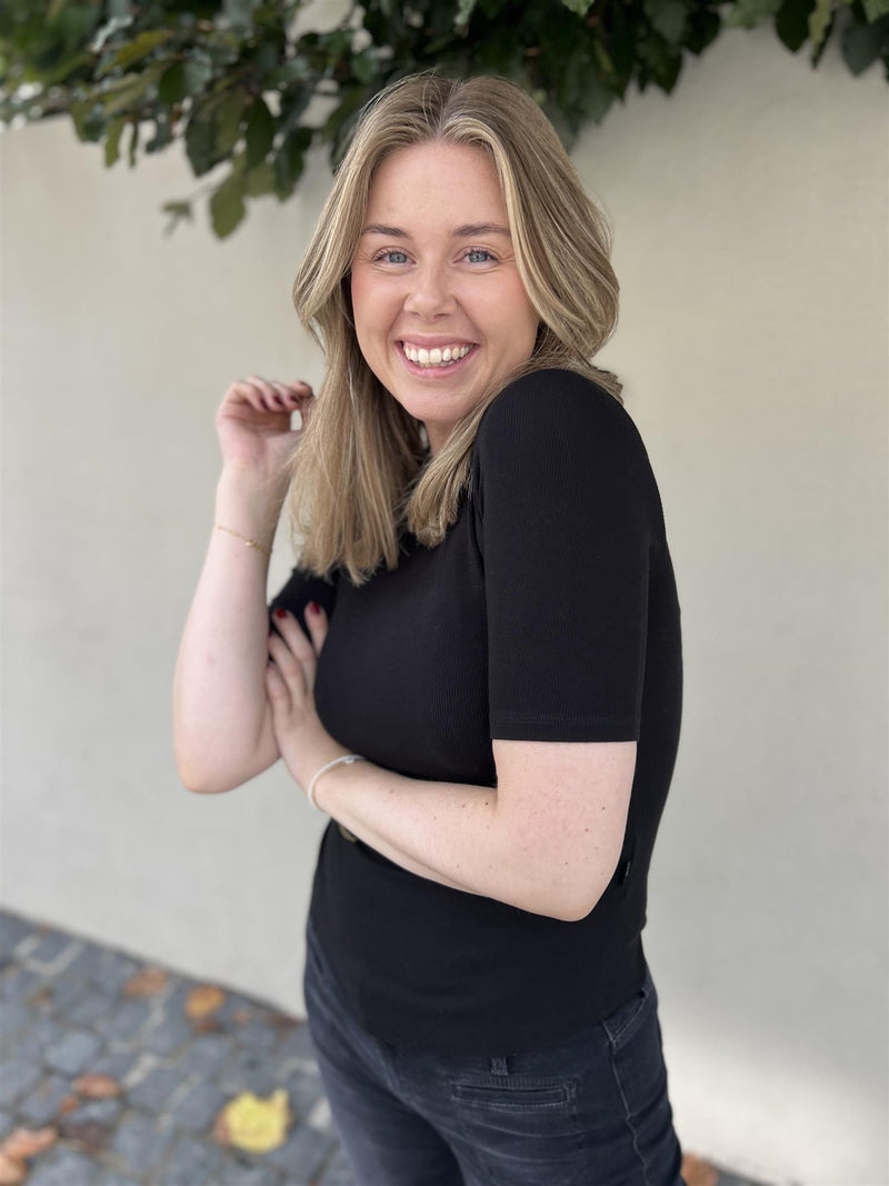 Ella&il Sina rib tee Black