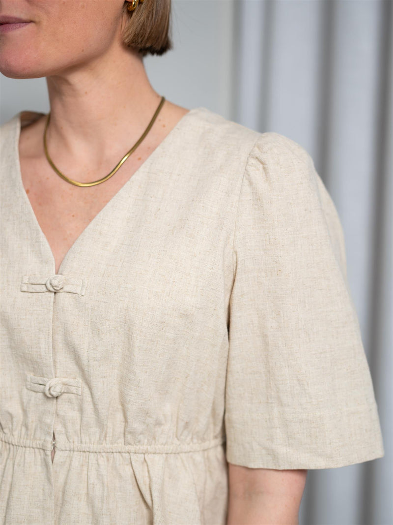 Christian Aks Monic Linen Top Sand