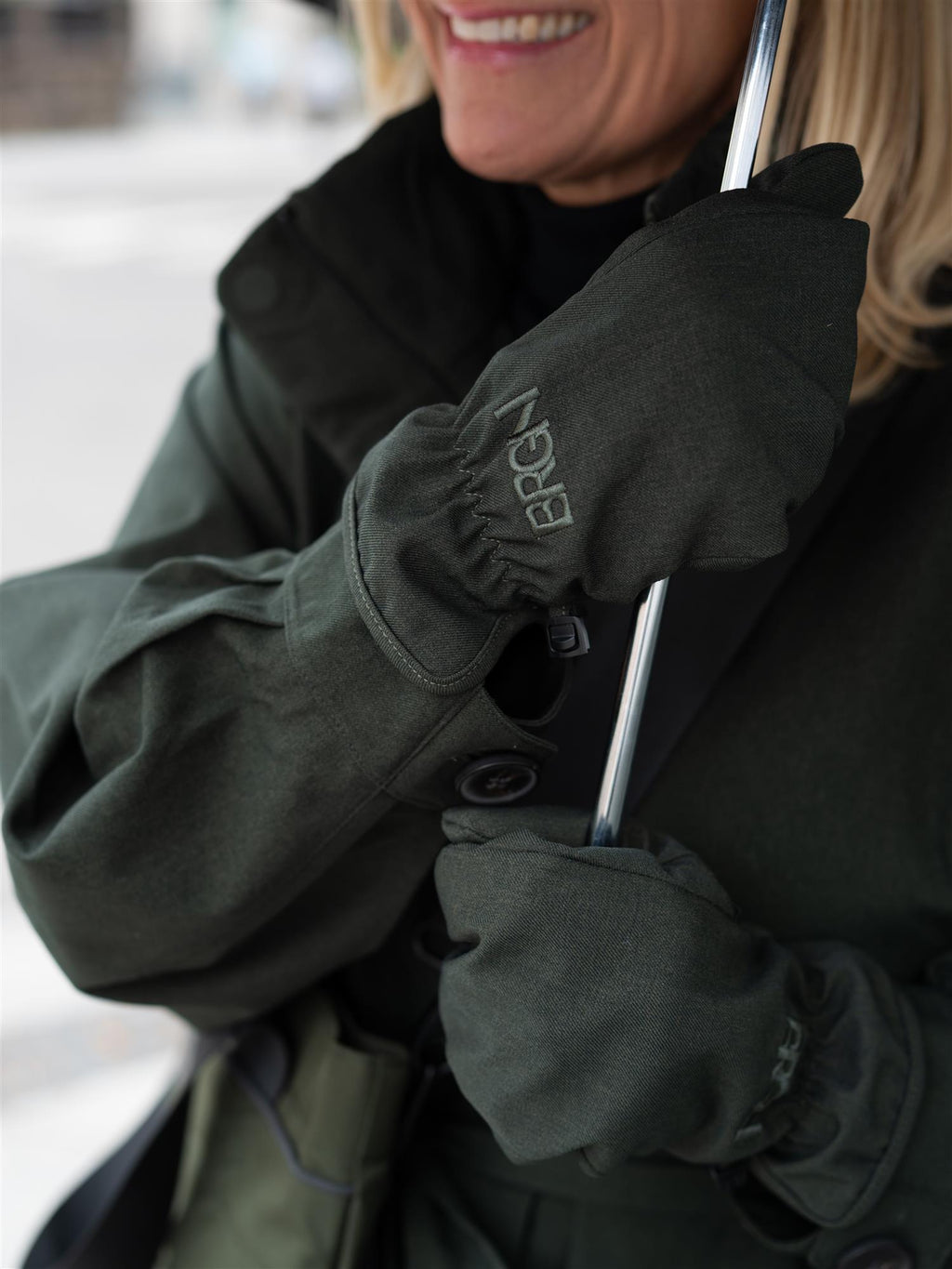 BRGN Mittens Rosin Dark Green