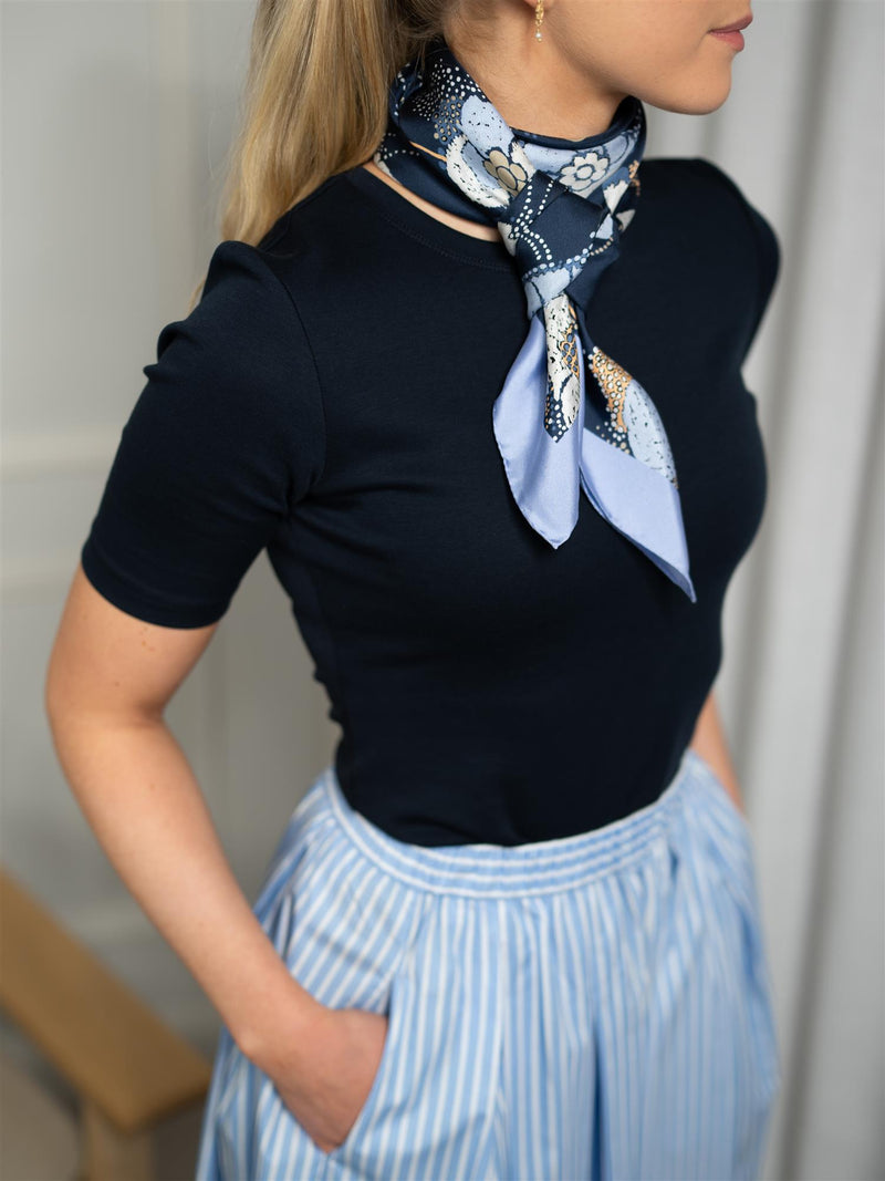 Stenströms Scarf 90x90 Navy Pattern