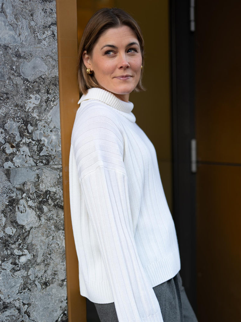 Christian Aks Malina Merino Turtleneck White