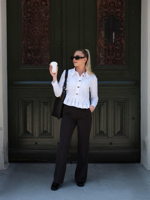 Munthe Lustona White