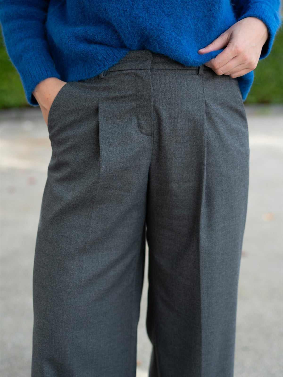 Chrissy Cashmere Touch Flannel Grey