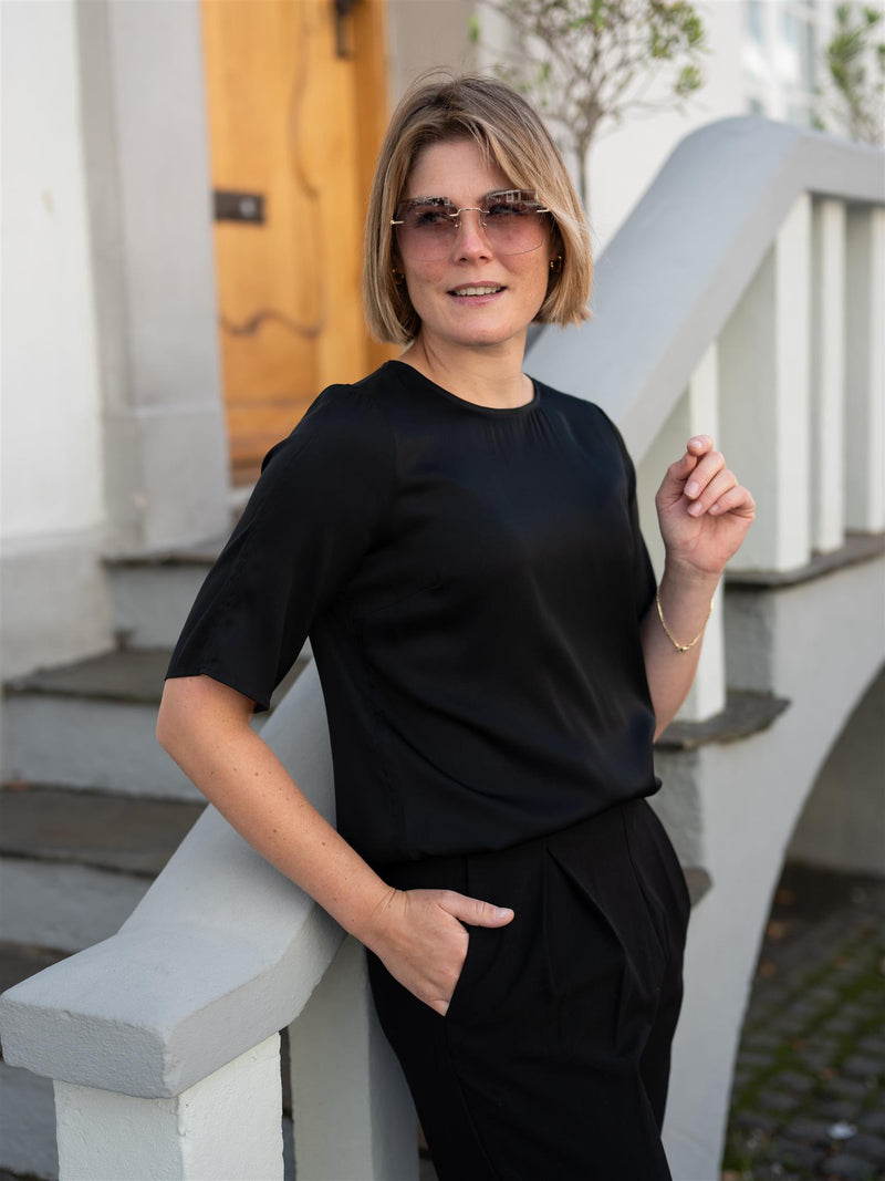 Stenströms Sanne Blouse Black Short Sleeve