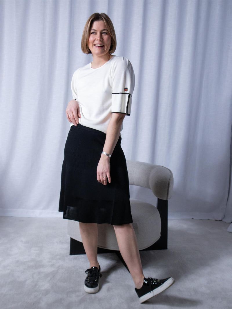 Busnel Tamia Solid Skirt Black