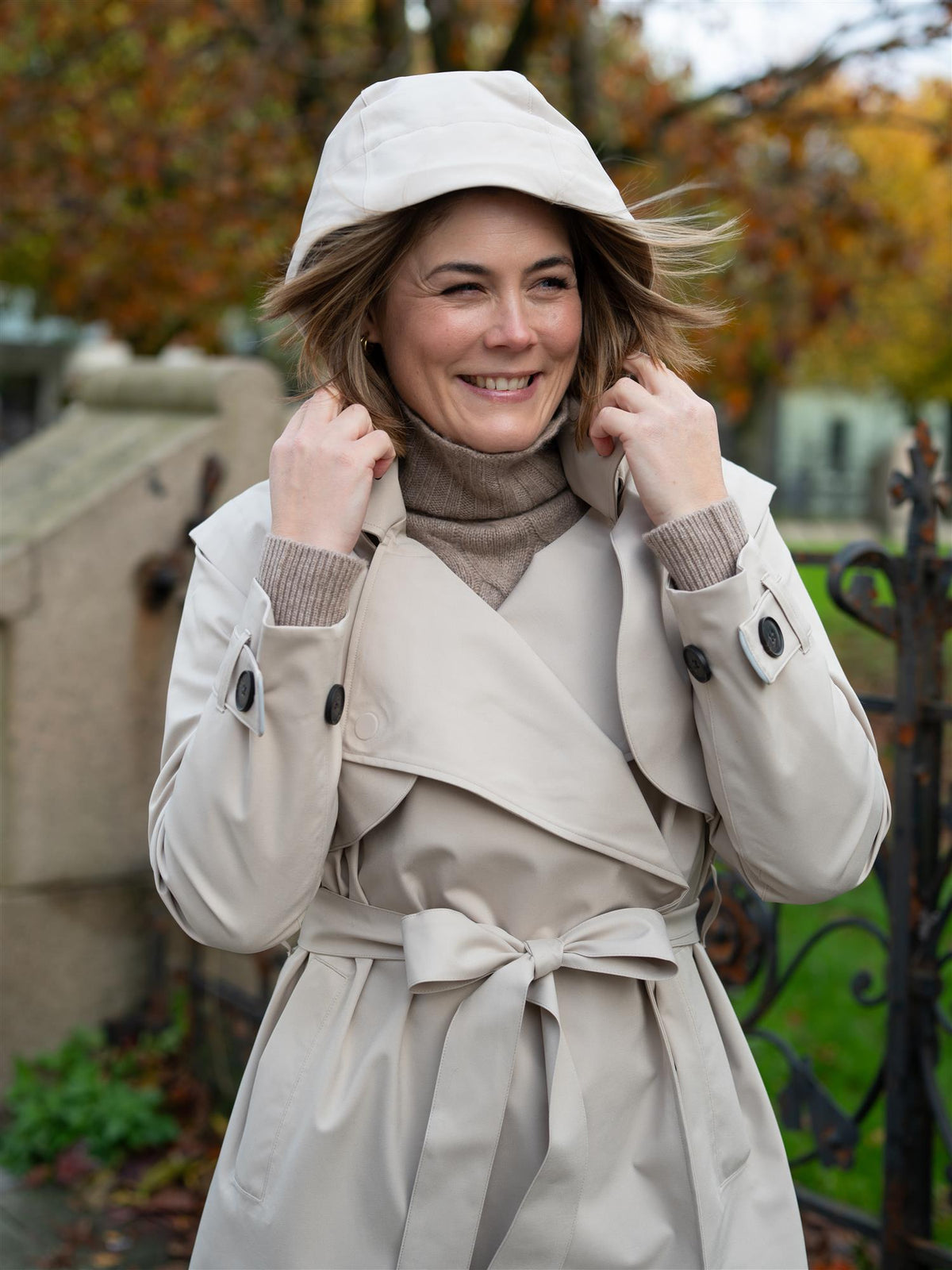 Regndråpe Trench Coat Sand