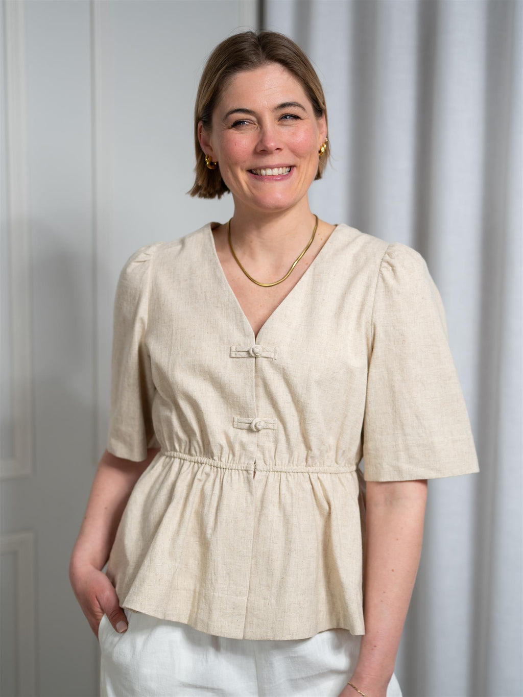 Christian Aks Monic Linen Top Sand