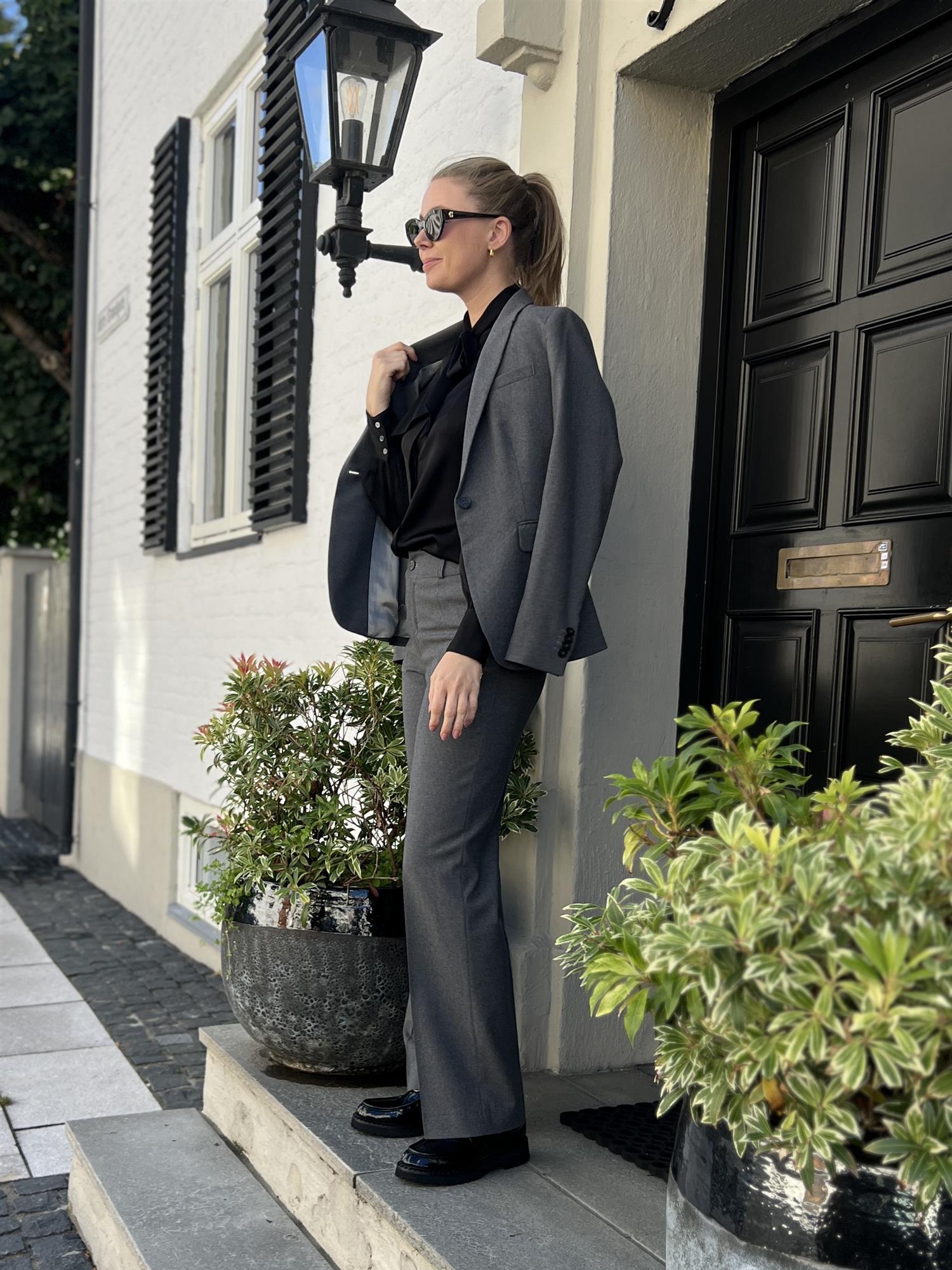 Riccovero Beth Blazer Grå