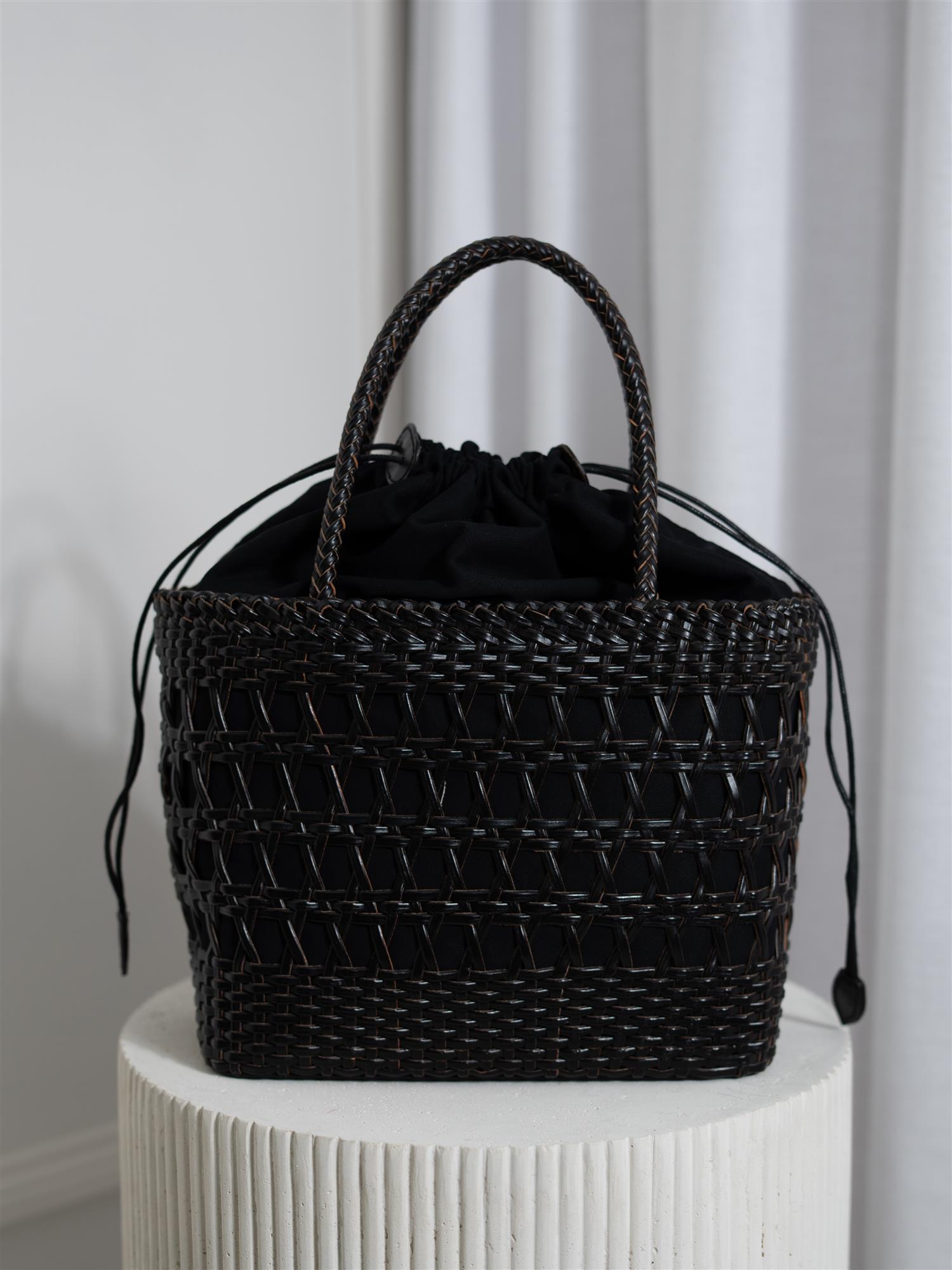 Camilla Pihl Cordova Basket Small Black