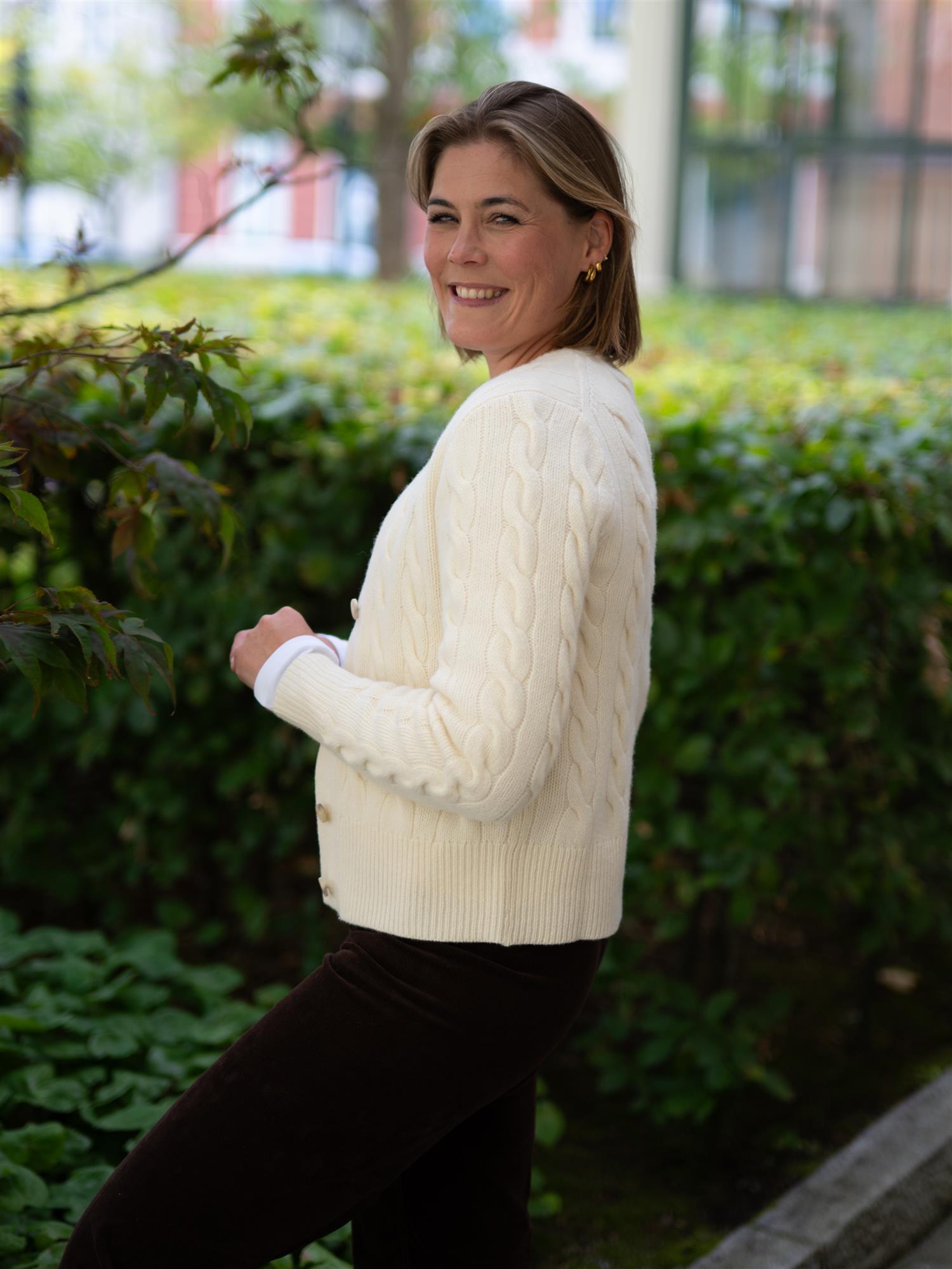 Cable-Knit Wool-Cashmere Cardigan White