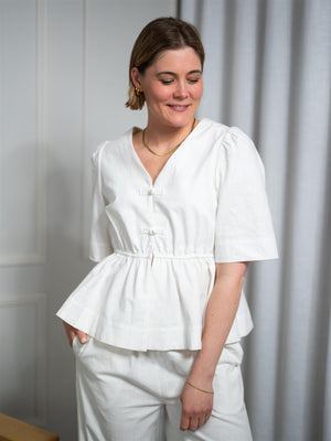 Christian Aks Monic Linen Top White
