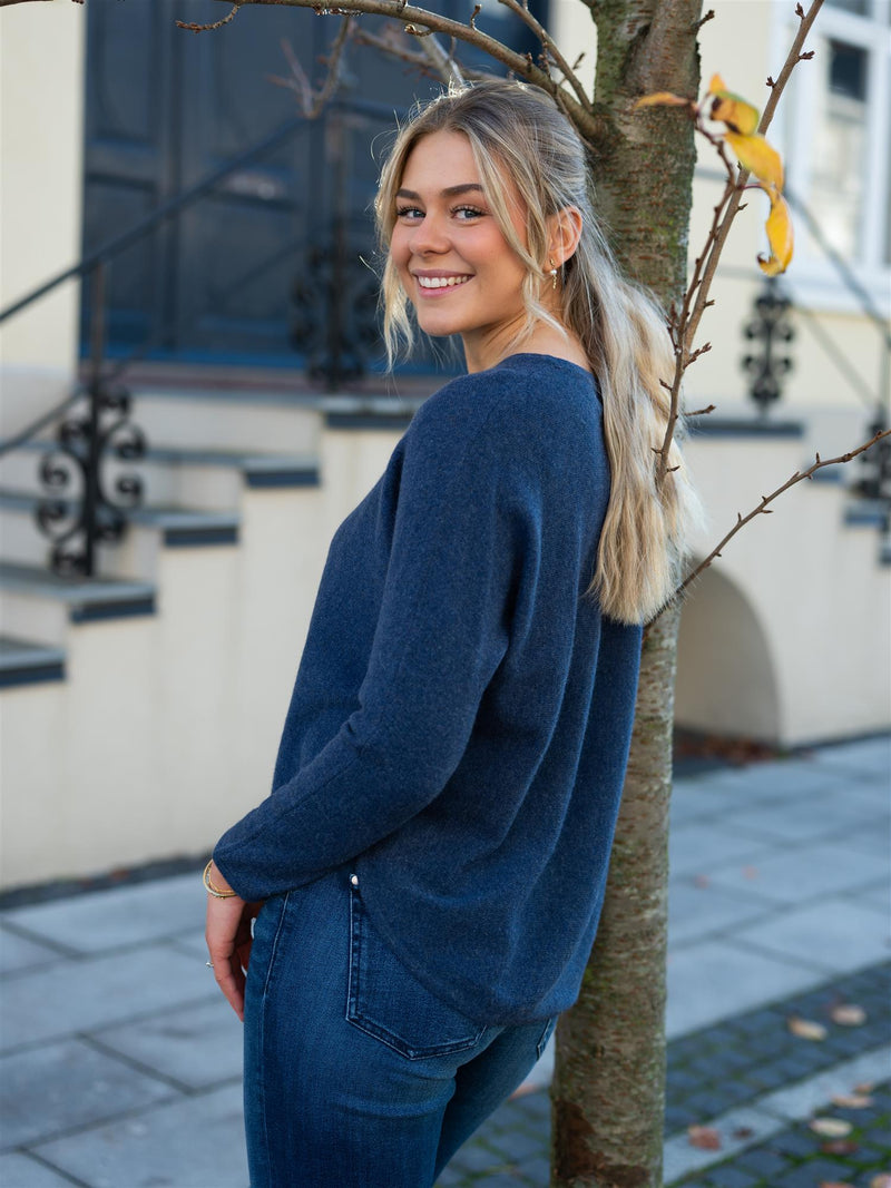 Davida Curved Sweater Denim Blue