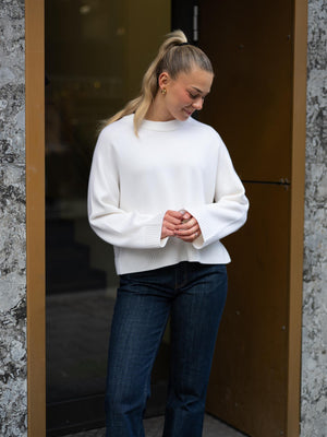 Christian Aks Rina Merino Sweater White