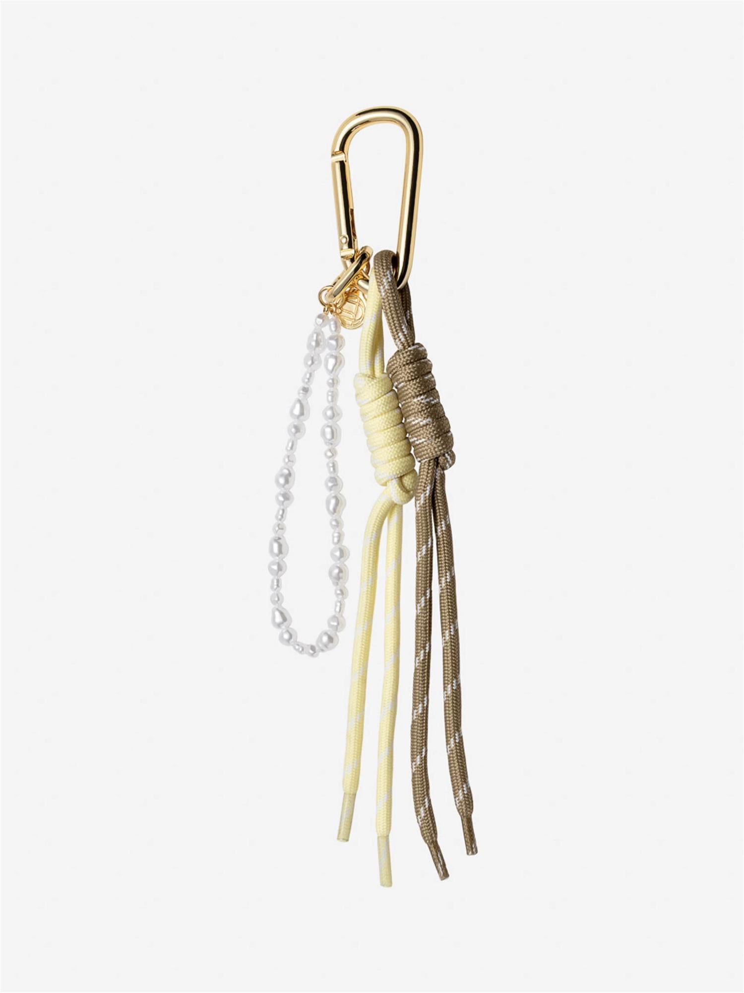 Camilla Pihl The Yellow Charm