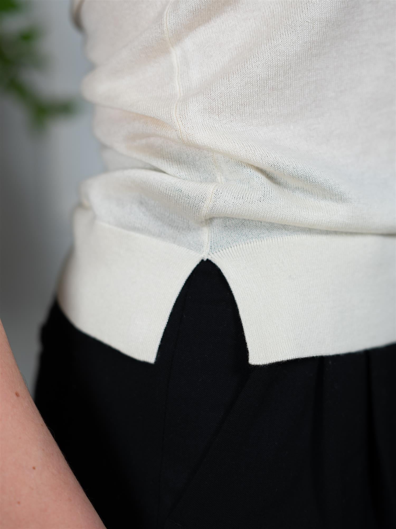 ONE and OTHER Louise Knitted Top Creme