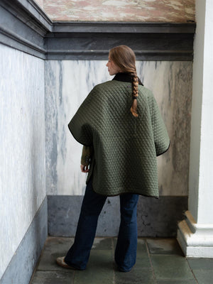 Barbour Oakham Quilted Cape Olive