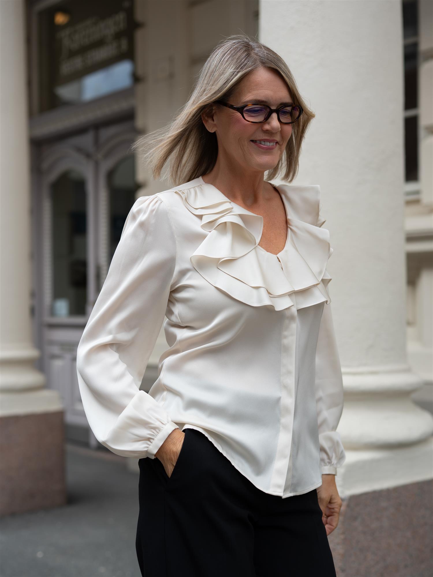 Mona Blouse Frill Champagne