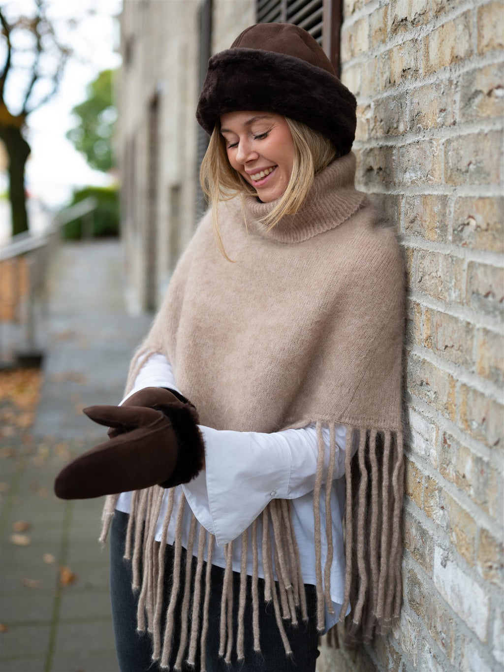 Beck Söndergaard Doa Shearling Mitten Chocolate Torte
