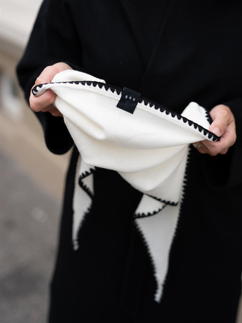 Christian Aks Mina Stitched Merino Merino Scarf Eggshell