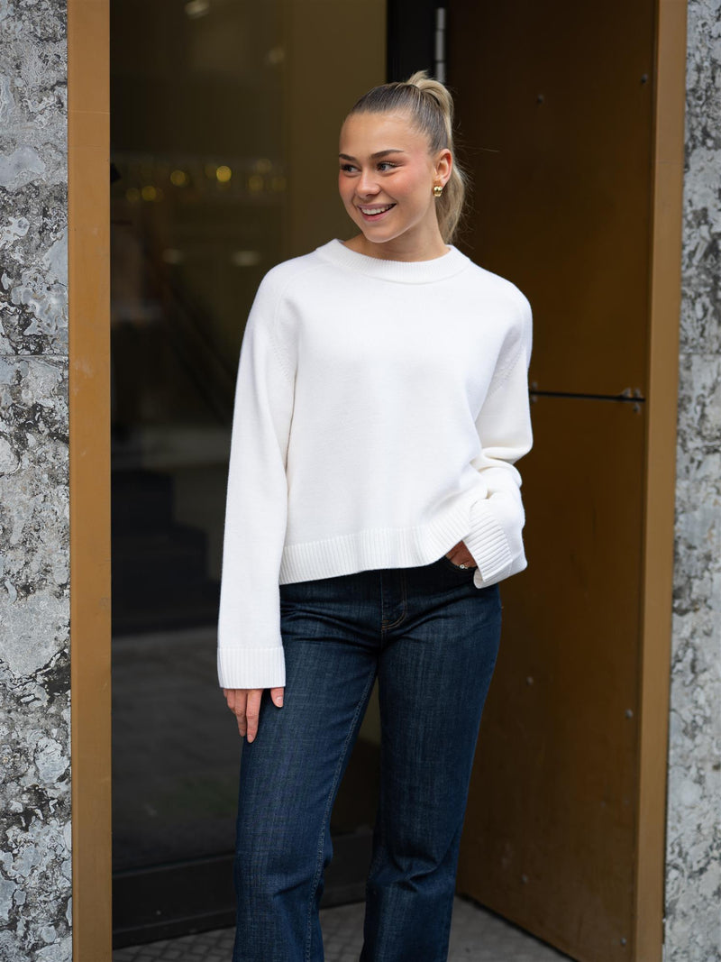 Christian Aks Rina Merino Sweater White