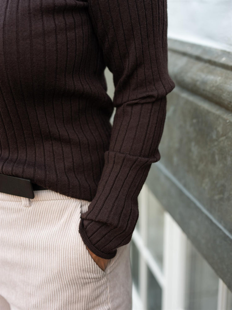 ONE and OTHER Henny Sweater Espresso