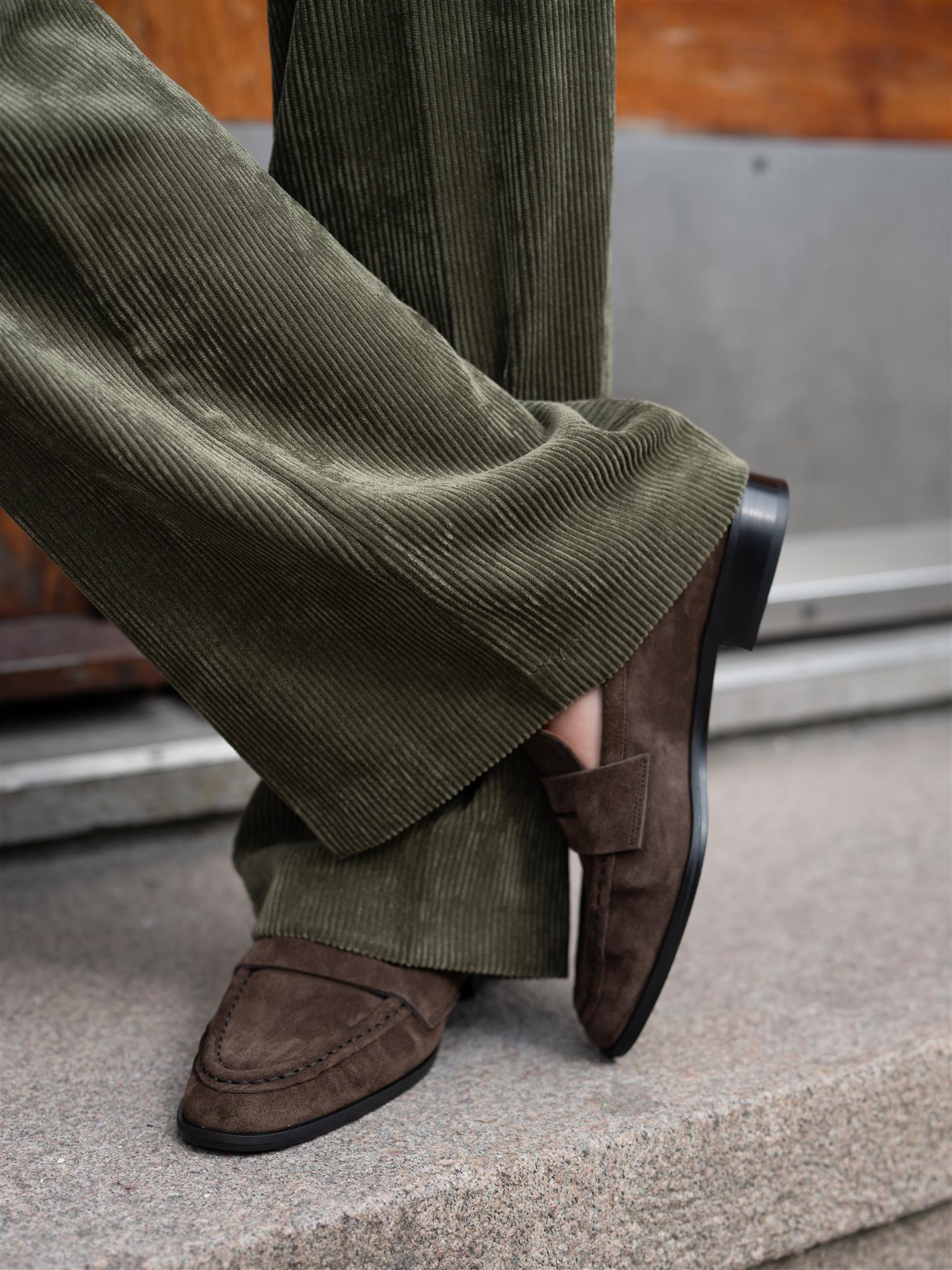 ATP Atelier Airola Walnut Suede