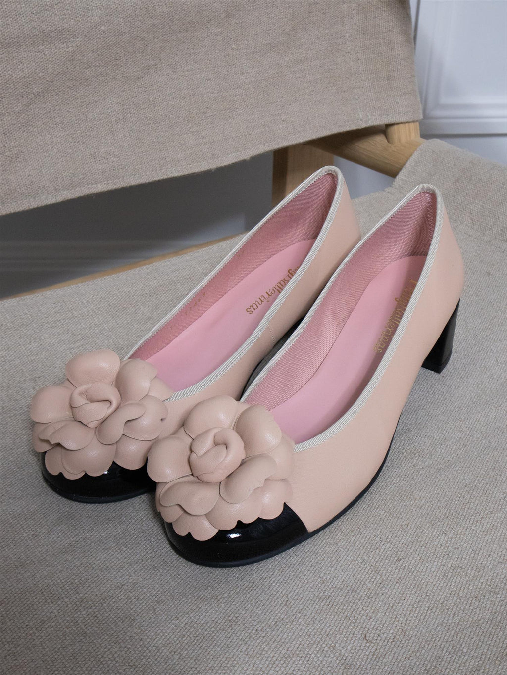Pretty Ballerinas Shade Negro