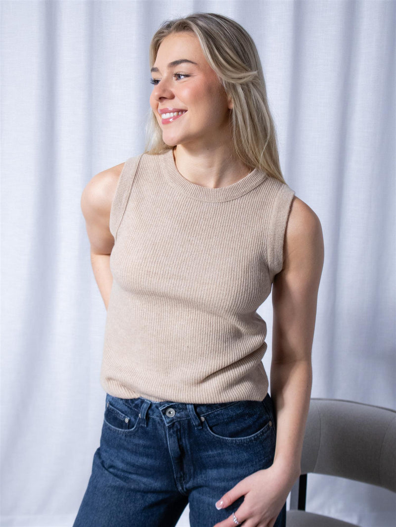 Dear Dharma Naomi Vest Beige Mel