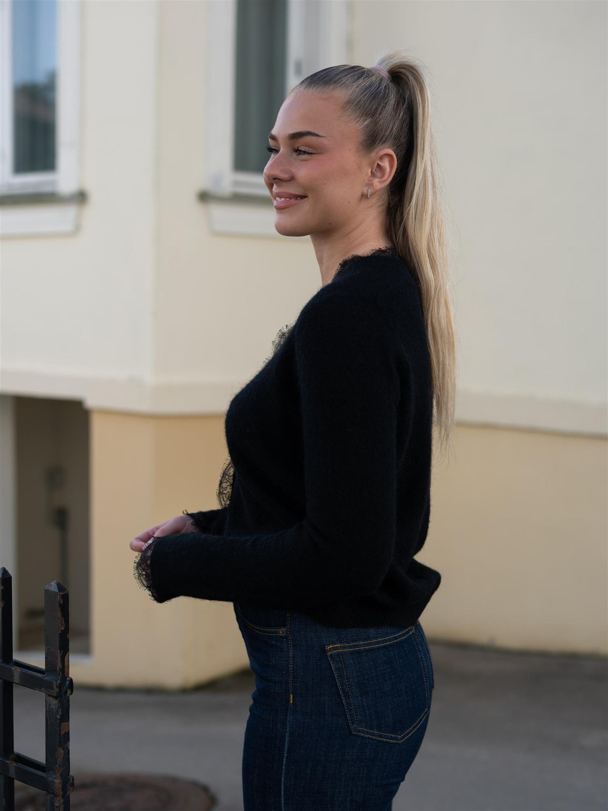 Mmhelmi Lace Knit Cardigan