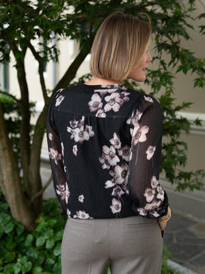 Riccovero Cream Top