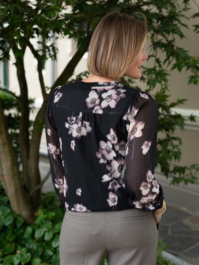 Riccovero Cream Top