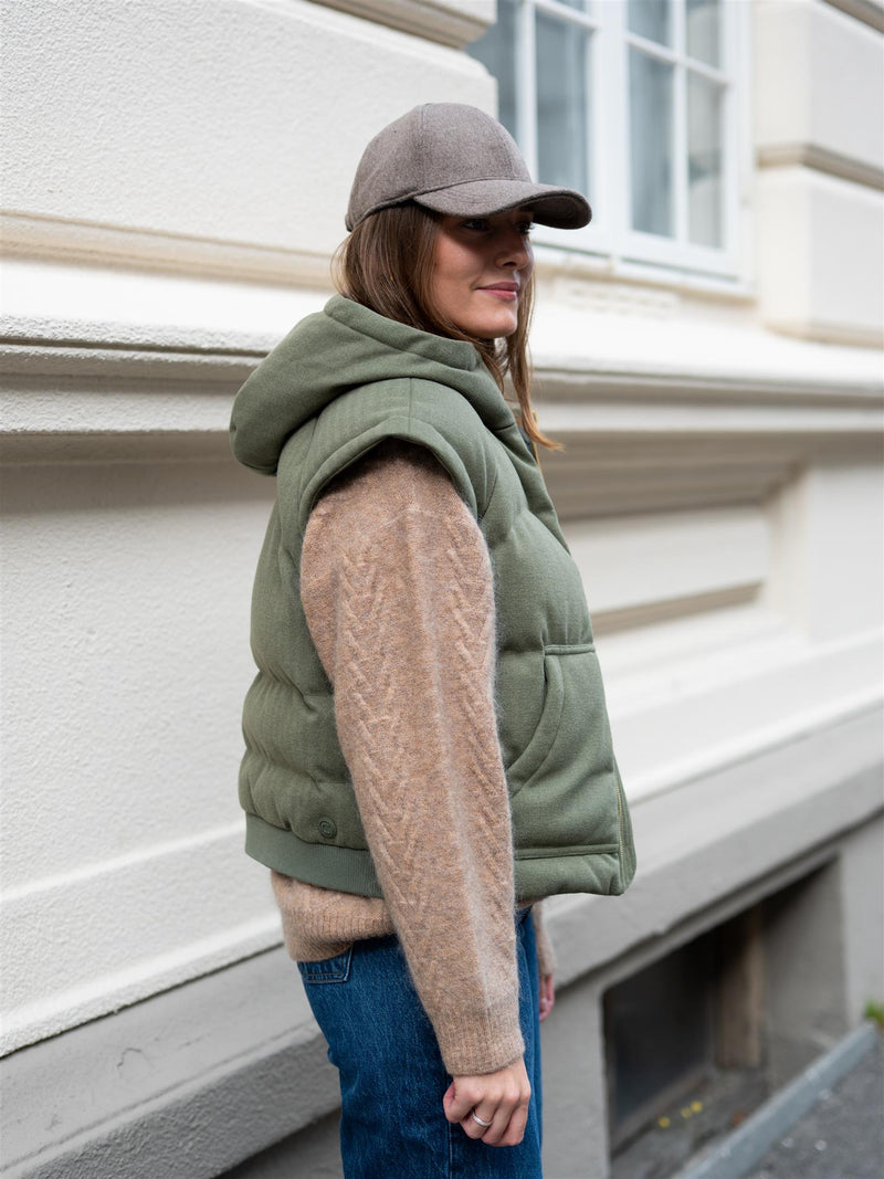 Colmar Quilted Vest With Hood