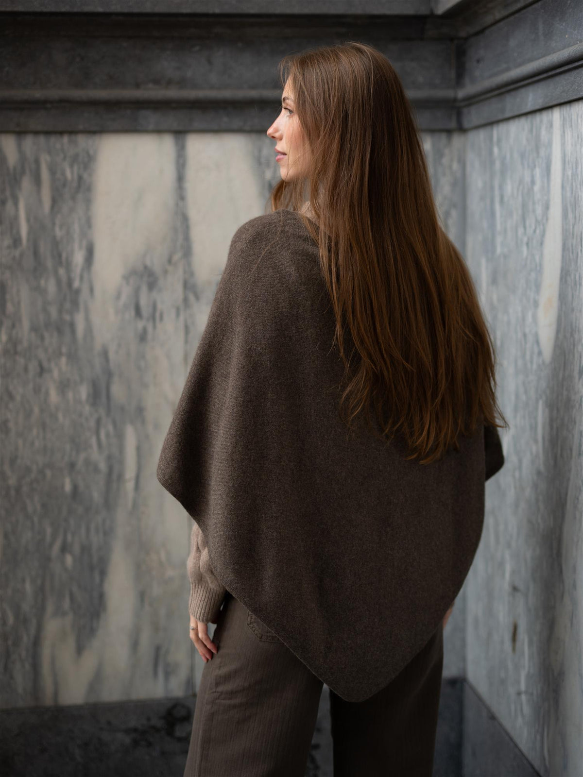 Triangle Poncho Cacao