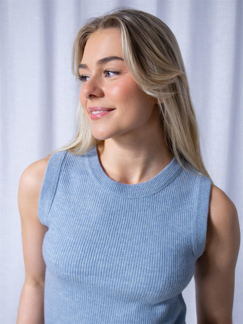 Dear Dharma Naomi Vest Light Blue