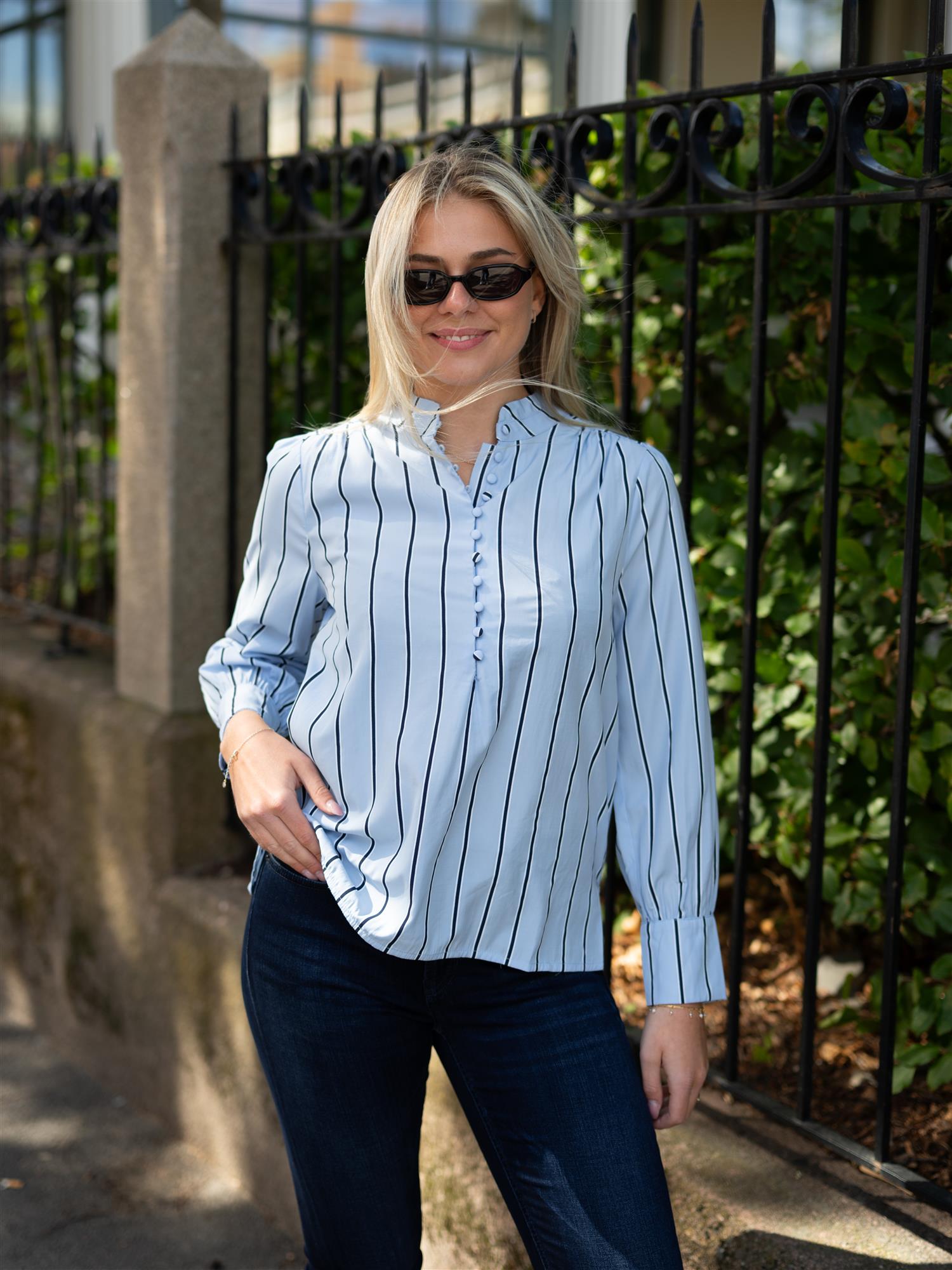 Charlotte Blouse Blue Stripe