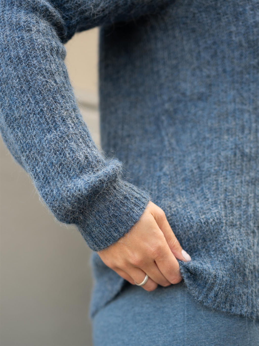 Lexington Alpaca Blend Ragland Sweater Blue