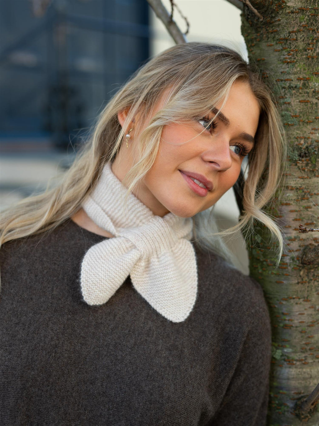 Davida Neck Tie Light Beige