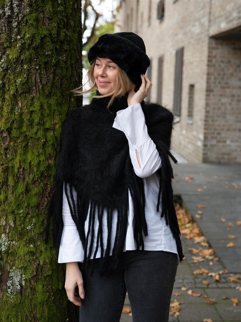 Ella&il Nikola Chunky Poncho Black