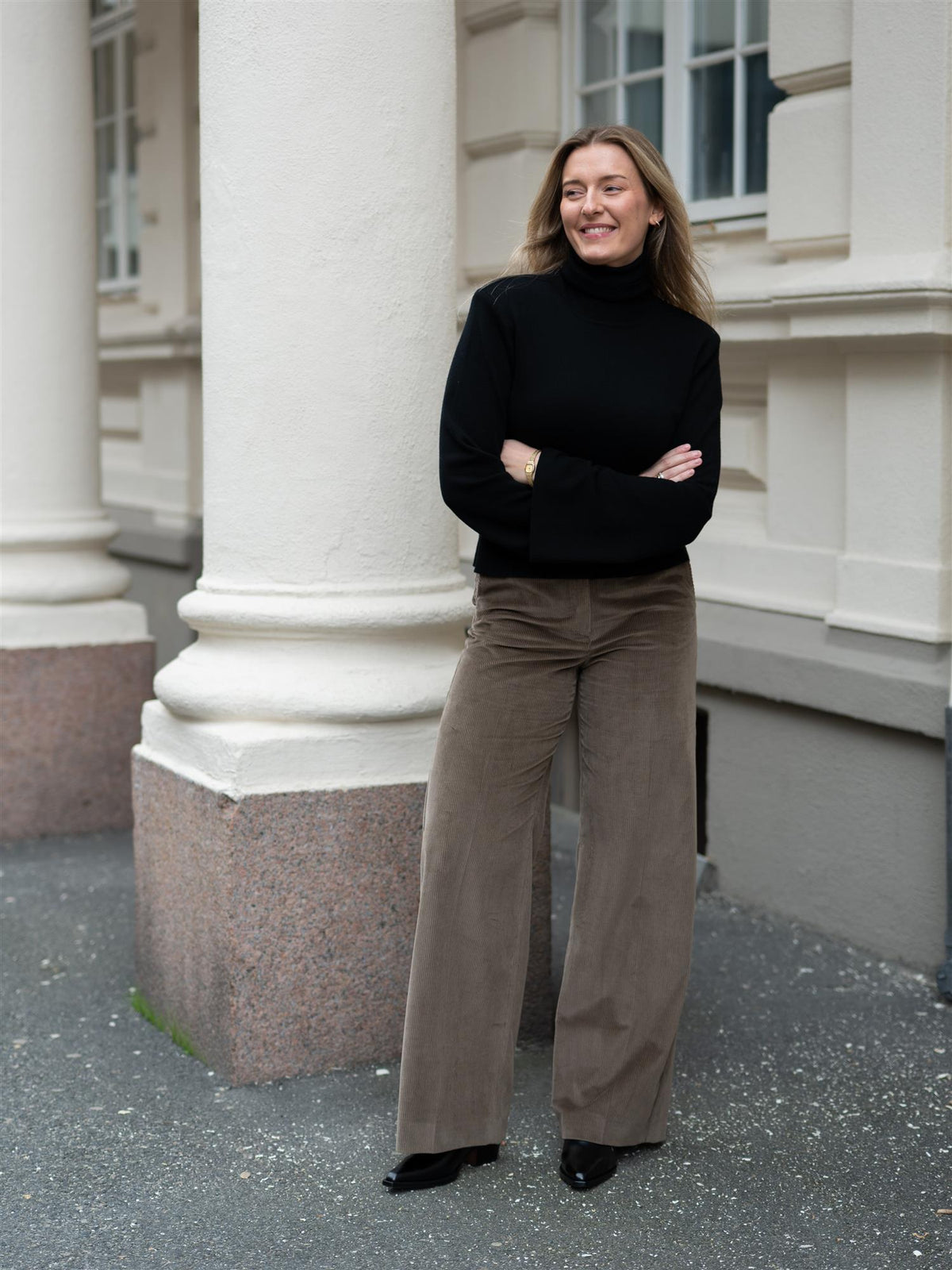 Tania Light Brown