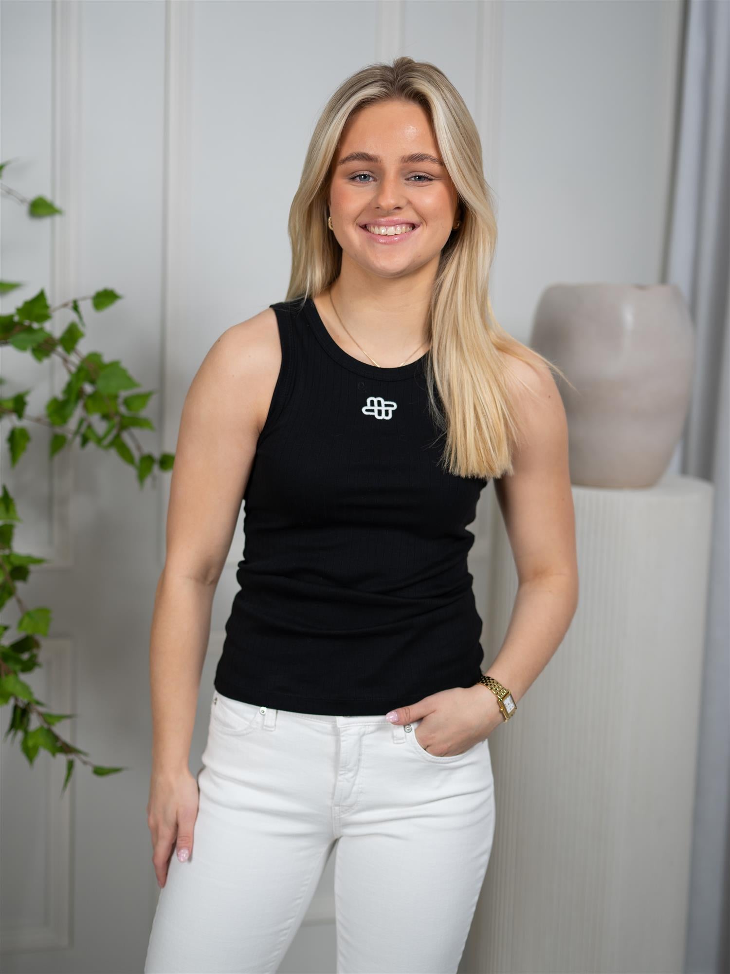 Munthe Tezza Singlet Black