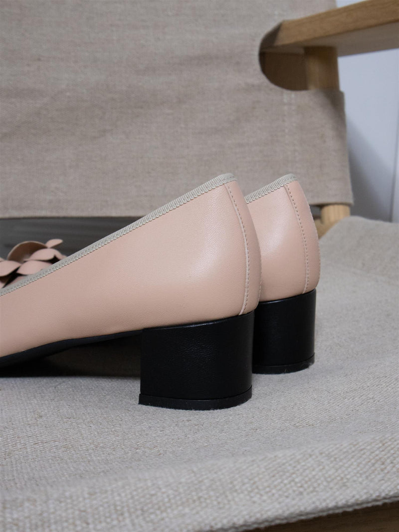 Pretty Ballerinas Shade Negro