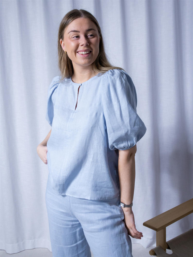 Ella&il Anna Linen Top Kentucky Blue