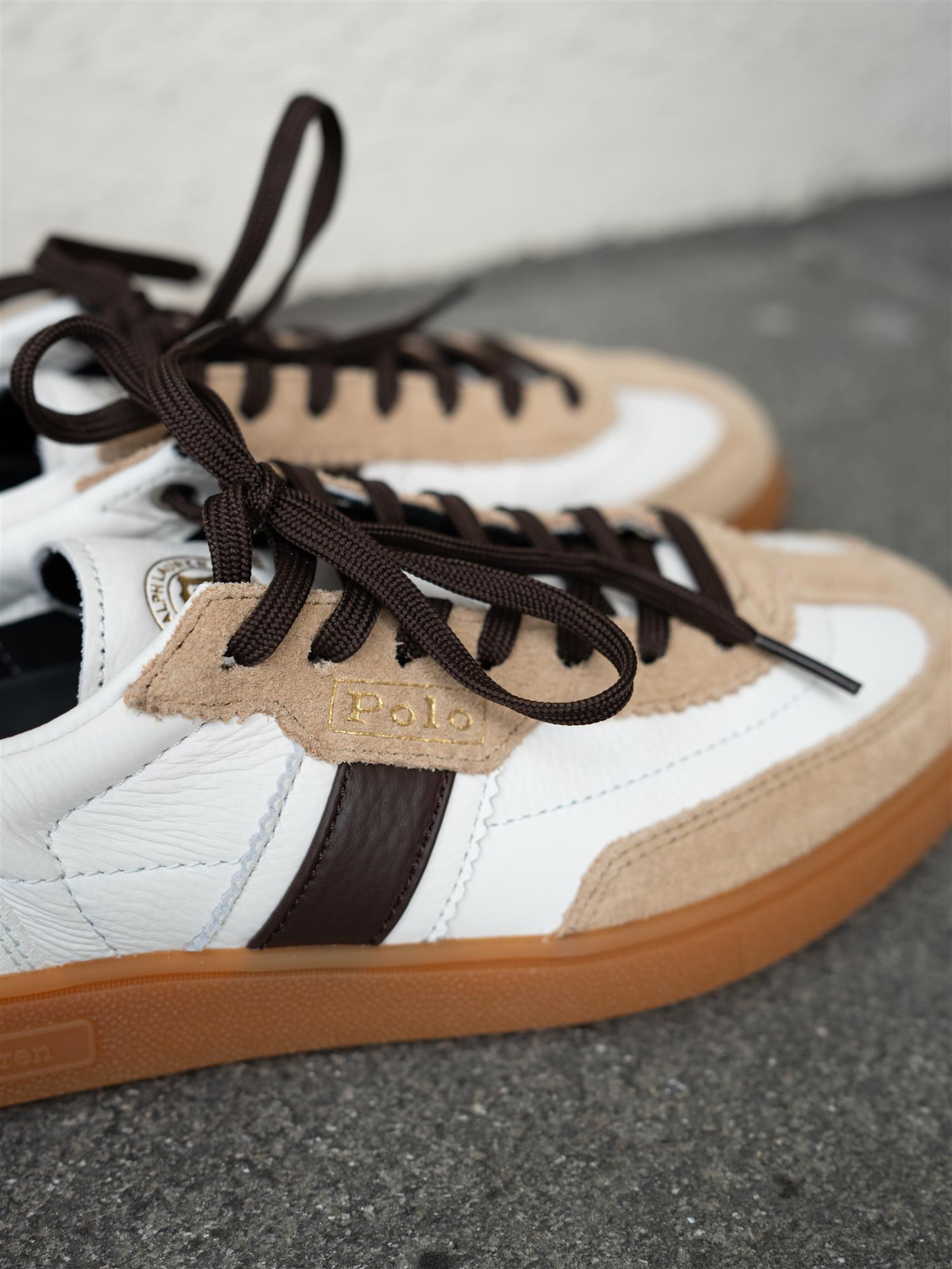 Bedford Sneakers Low Top Lace Deckwash White/Classic Camel