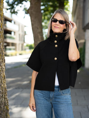 Busnel Lisalou Cable Knit Black Cape