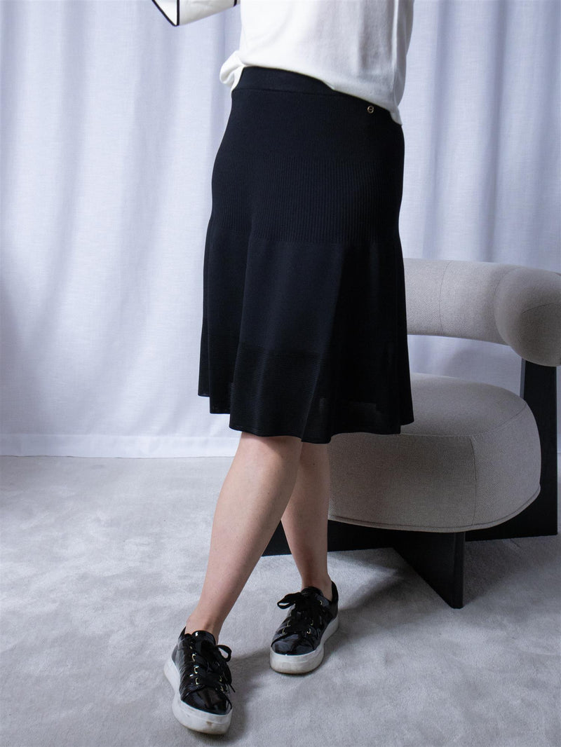 Busnel Tamia Solid Skirt Black